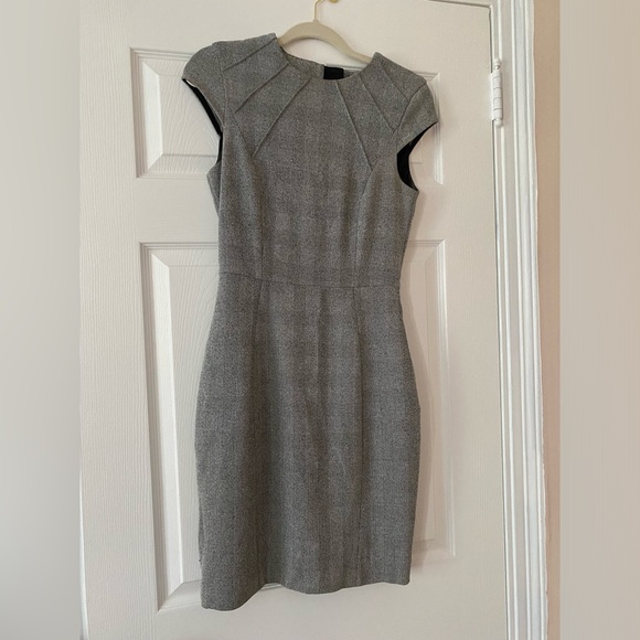 Like new H&M structured grey midi work dress - Picture 6 of 8
